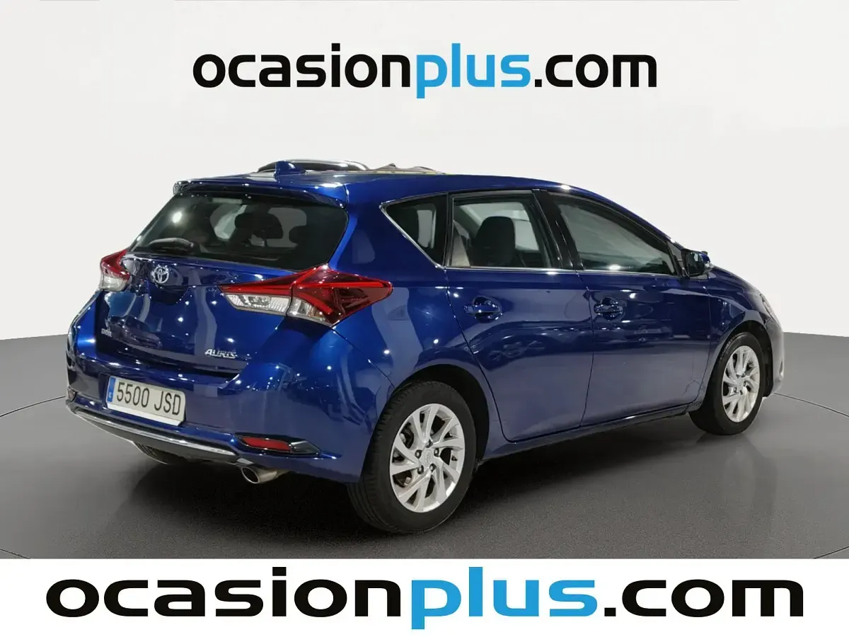 Usado Toyota Auris Active 116 CV (85 kW) 2016 Azul Utilitario