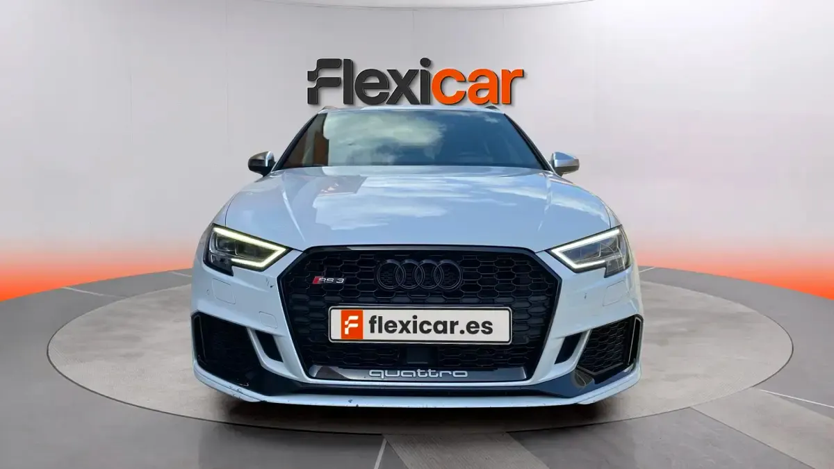 Usado Audi RS3 Premium 400 CV (294 kW) 2018 Blanco Berlina