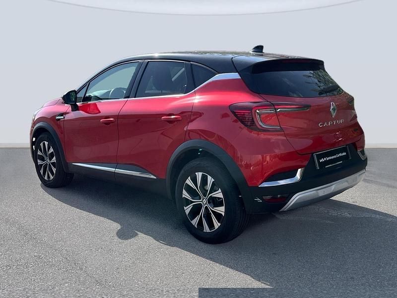 Usado Renault Captur Techno 145 CV (106 kW) 2024 Rojo SUV