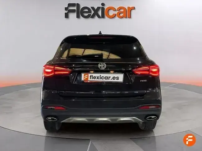 Usado MG HS Comfort 162 HP (119 kW) 2023 Preto SUV