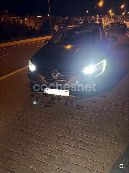 Usado Renault Mégane GT Line GT-Line 140 CV (102 kW) 2018 Gris / plata Berlina