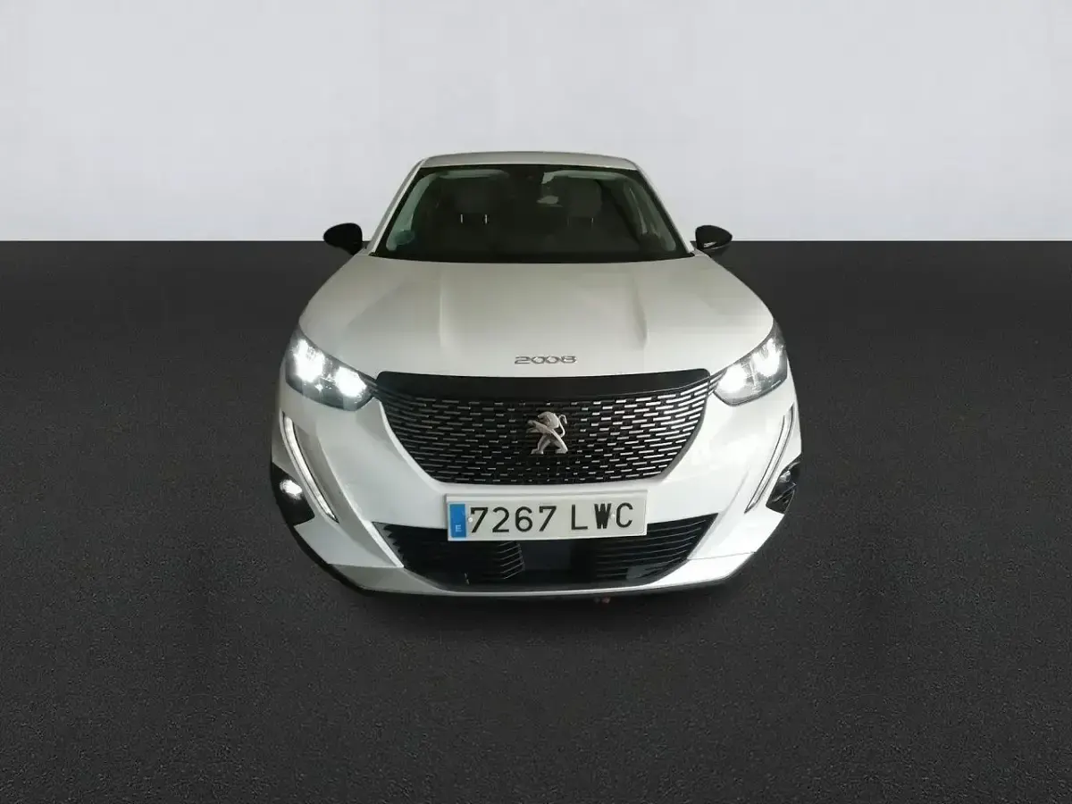Usado Peugeot 2008 Allure 110 CV (80 kW) 2022 Blanco SUV