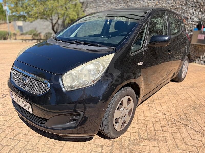 Usado Kia Venga 75 CV (55 kW) 2011 Negro Utilitario