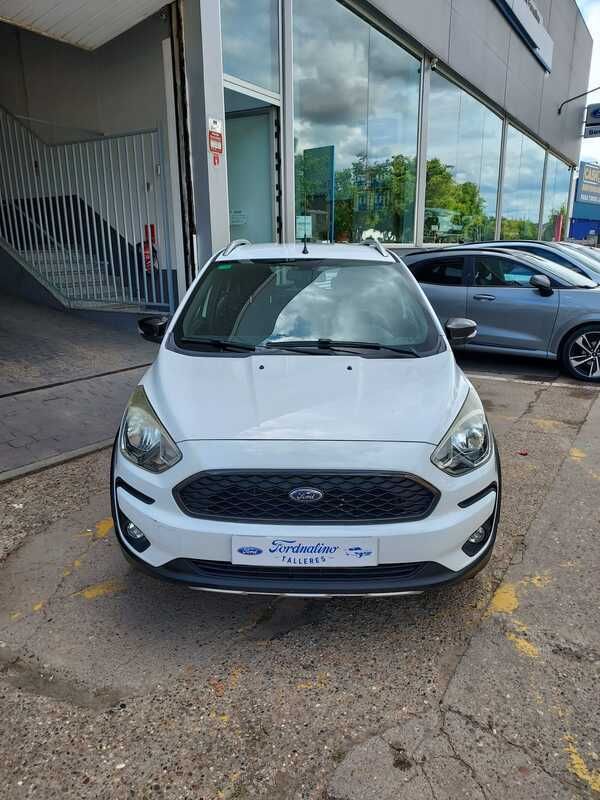 Blanco Usado 2019 Ford Ka Plus Active Utilitario | 13.500 € - Imagen 1/4