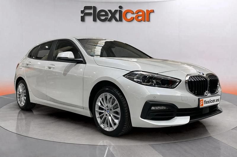 Usado BMW 118 136 CV (100 kW) 2023 Blanco Utilitario