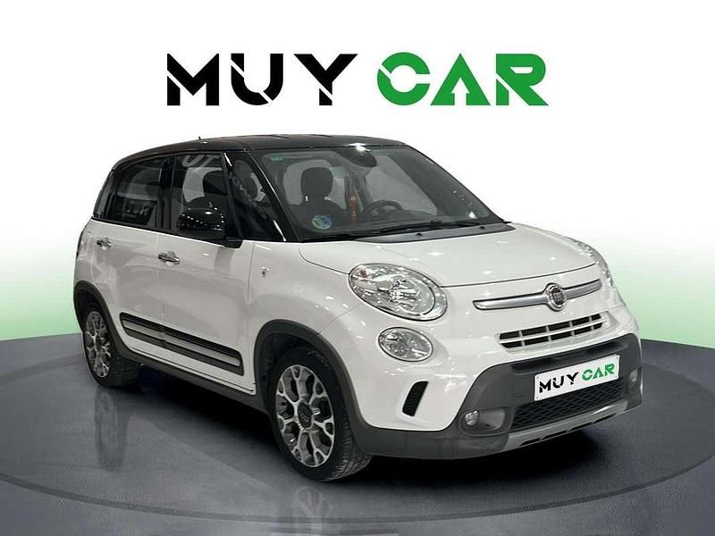 Blanco Usado 2017 Fiat 500L Cross Monovolumen | 11.490 € (Un poco caro) - Imagen 1/4