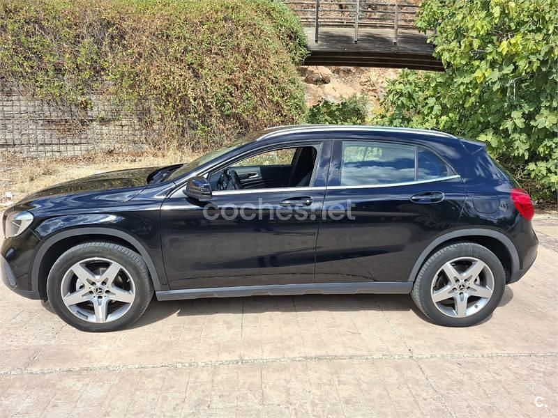 Usado Mercedes GLA200 Urban 136 CV (100 kW) 2018 Negro SUV