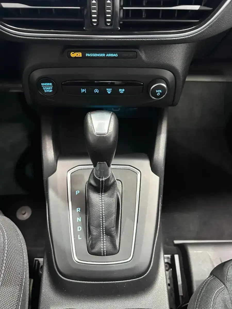 Usado Ford Focus Active 155 CV (114 kW) 2024 Azul Berlina
