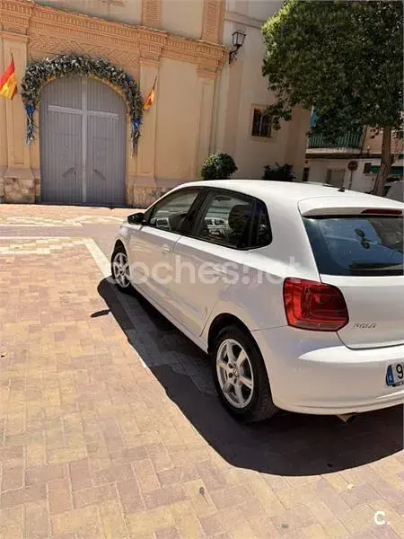 Usado VW Polo Advance 85 CV (62 kW) 2010 Blanco Utilitario
