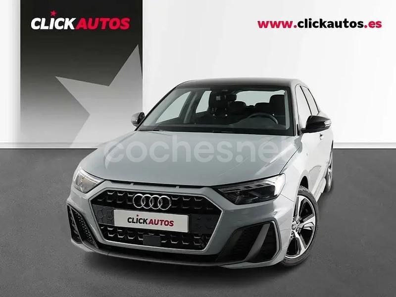 Gris / plata Usado 2025 Audi A1 Sportback Sport Utilitario | 26.300 € (Precio justo) - Imagen 1/4