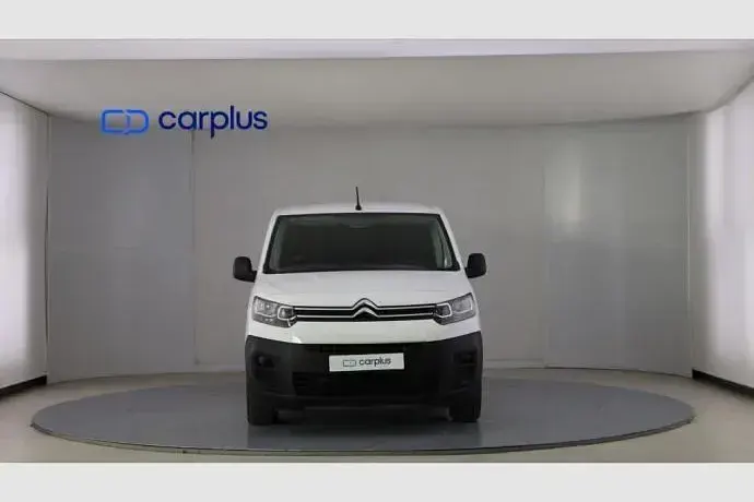 Usado Citroën Berlingo 102 CV (75 kW) 2021 Blanco Monovolumen