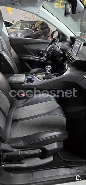 Usado Peugeot 3008 GT-line 130 CV (95 kW) 2016 Blanco SUV