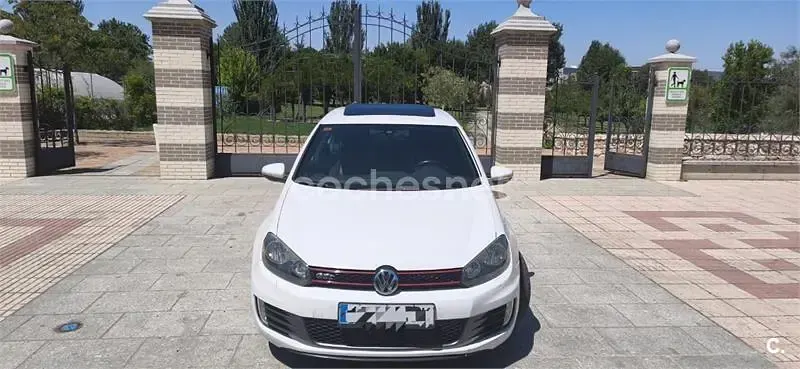Usado VW Golf VI GTI 210 CV (154 kW) 2011 Blanco Berlina