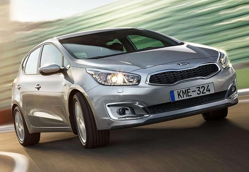 Usado Kia Ceed 101 CV (74 kW) 2016 Plateado Utilitario