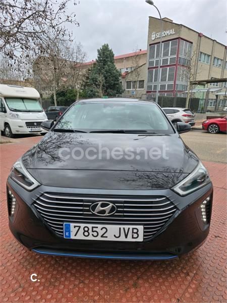 Negro Usado 2016 Hyundai Ioniq Style Berlina | 9990 € (Buen precio) - Imagen 1/4