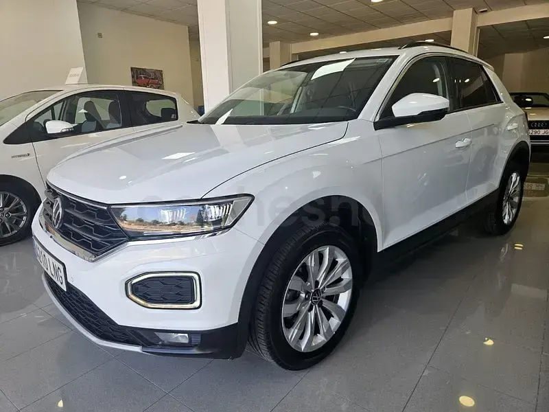 Usado VW T-Roc Advance 110 CV (80 kW) 2021 Blanco SUV