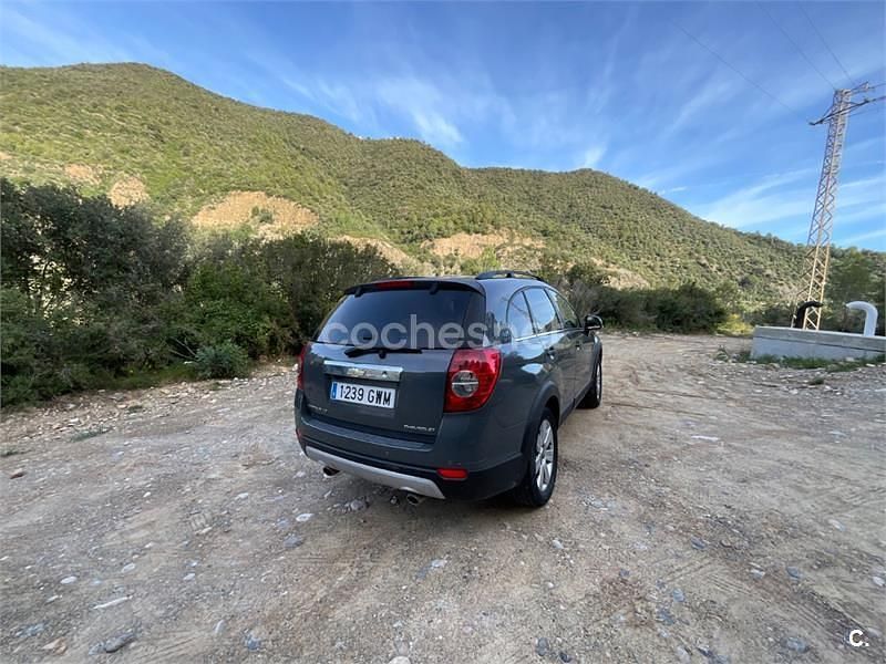 Usado Chevrolet Captiva Sport 150 CV (110 kW) 2010 Negro SUV