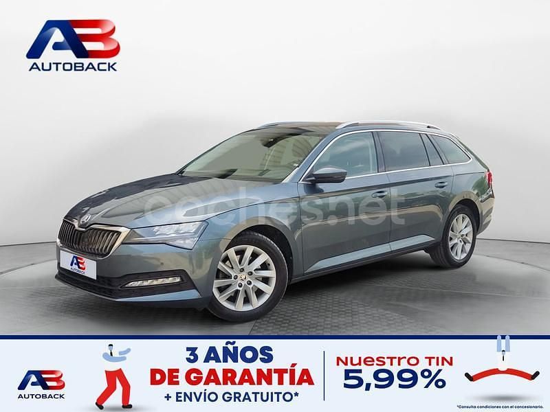 Gris Usado 2021 Skoda Superb Ambition Familiar | 21.950 € (Precio justo) - Imagen 1/2