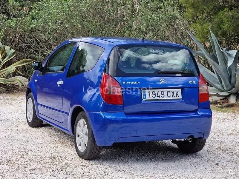 Usado Citroën C2 61 CV (44 kW) 2004 Azul Utilitario