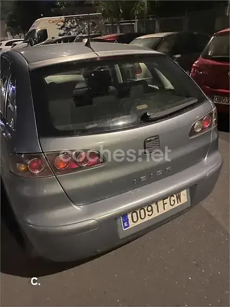 Usado Seat Ibiza Reference 85 CV (62 kW) 2006 Azul Utilitario