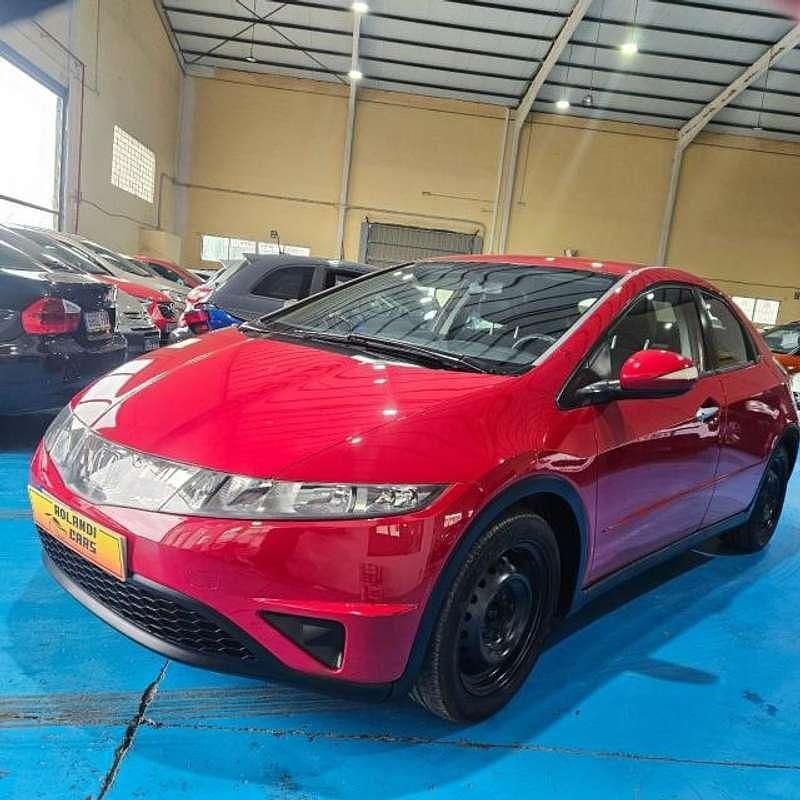 Usado Honda Civic Comfort 141 CV (103 kW) 2008 Rojo Utilitario