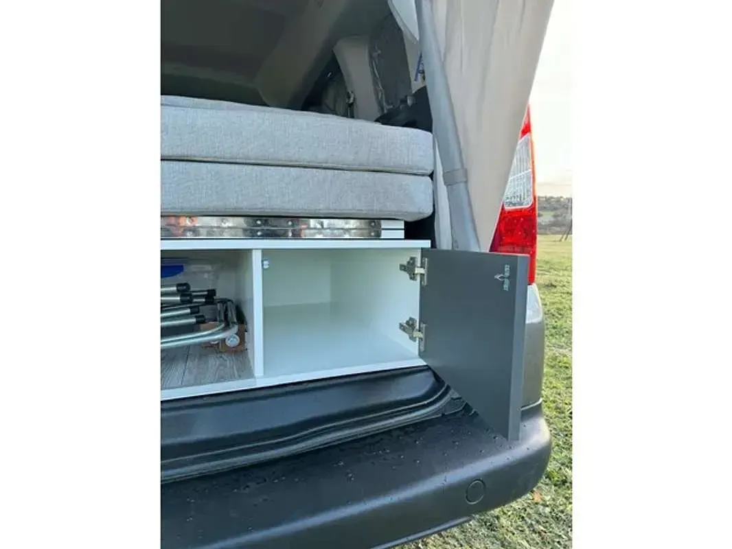 Usado Peugeot TePee Outdoor 111 CV (81 kW) 2012 Gris Van