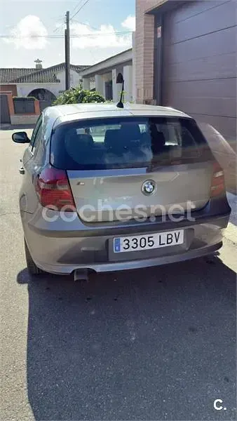 Usado BMW 116 115 CV (84 kW) 2011 Gris / plata Utilitario