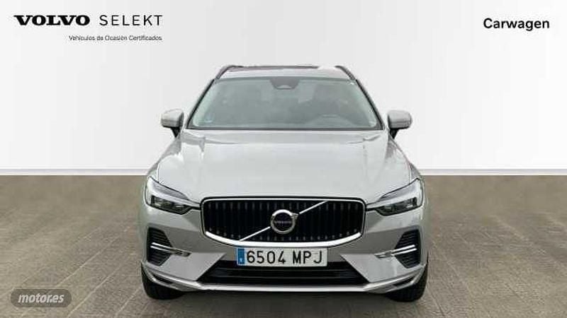 Usado Volvo XC60 Core 2024 Plateado SUV