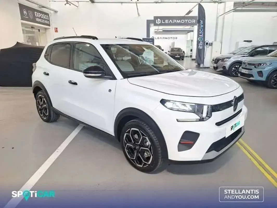 Usado Citroën e-C3 83 kW (113 CV) 2025 Blanco Berlina