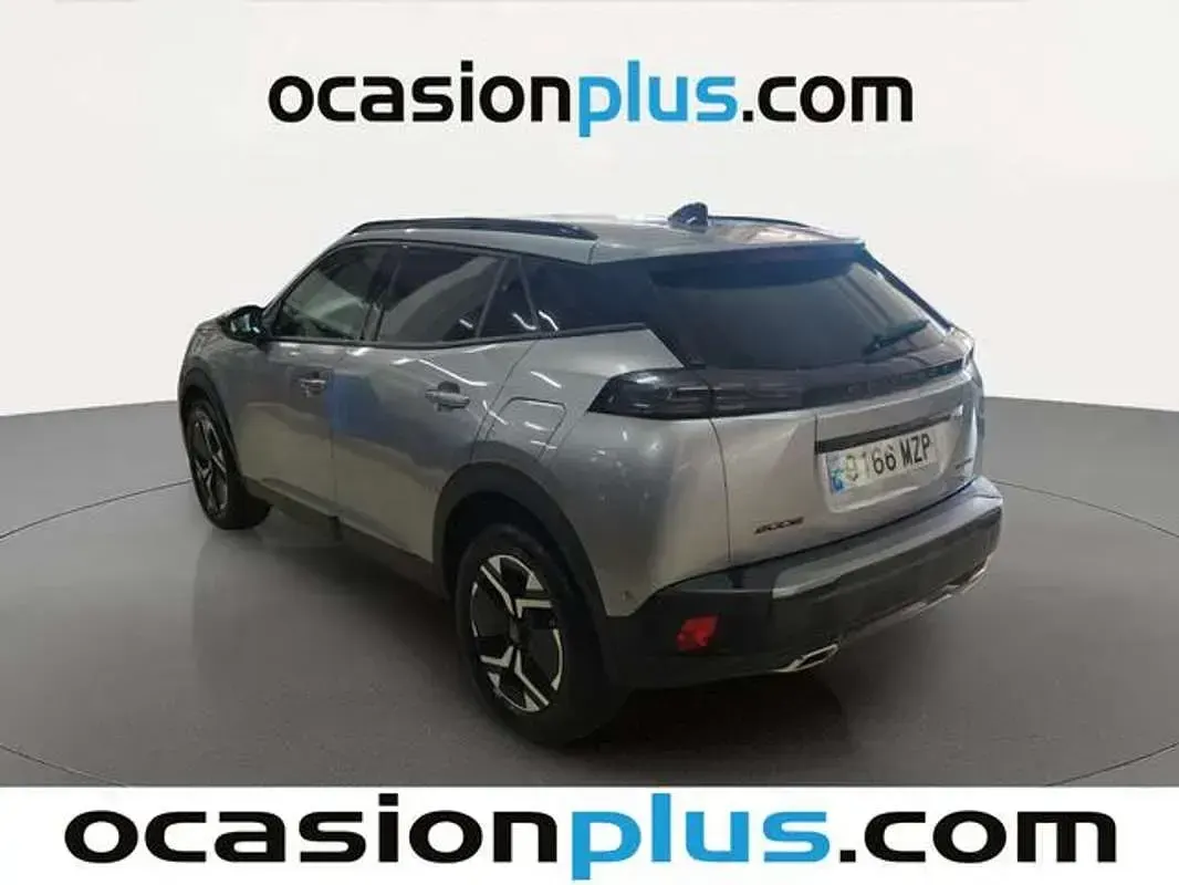 Usado Peugeot 2008 Allure 145 CV (106 kW) 2025 Gris SUV