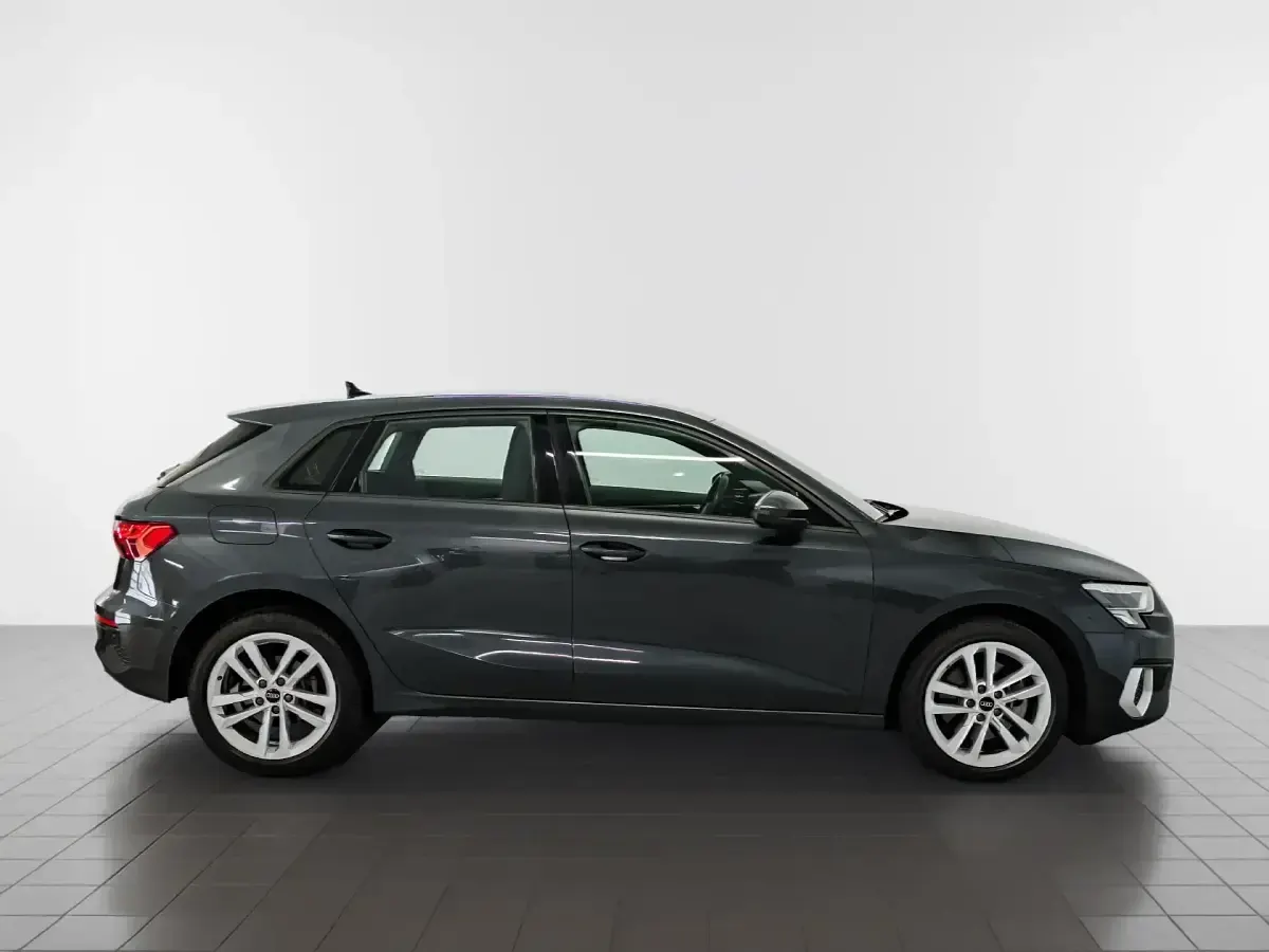 Usado Audi A3 Sportback e-tron Advanced 204 CV (150 kW) 2022 Gris Utilitario