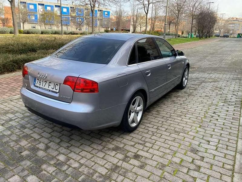 Usado Audi A4 S-Line 140 CV (102 kW) 2007 Gris Berlina