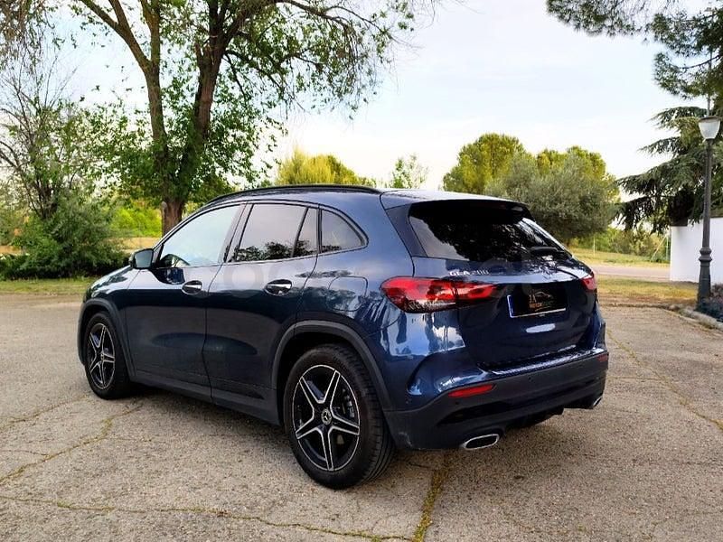 Usado Mercedes GLA200 163 CV (119 kW) 2022 Azul SUV