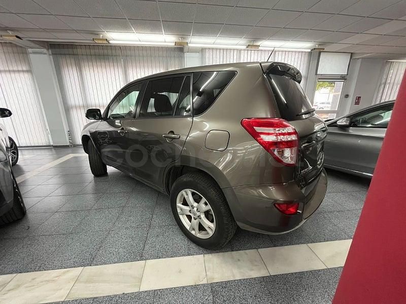 Usado Toyota RAV4 Advance 150 CV (110 kW) 2009 Beige SUV