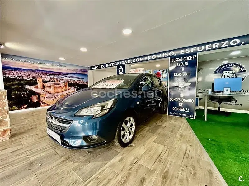 Usado Opel Corsa Expression 90 CV (66 kW) 2017 Azul Utilitario