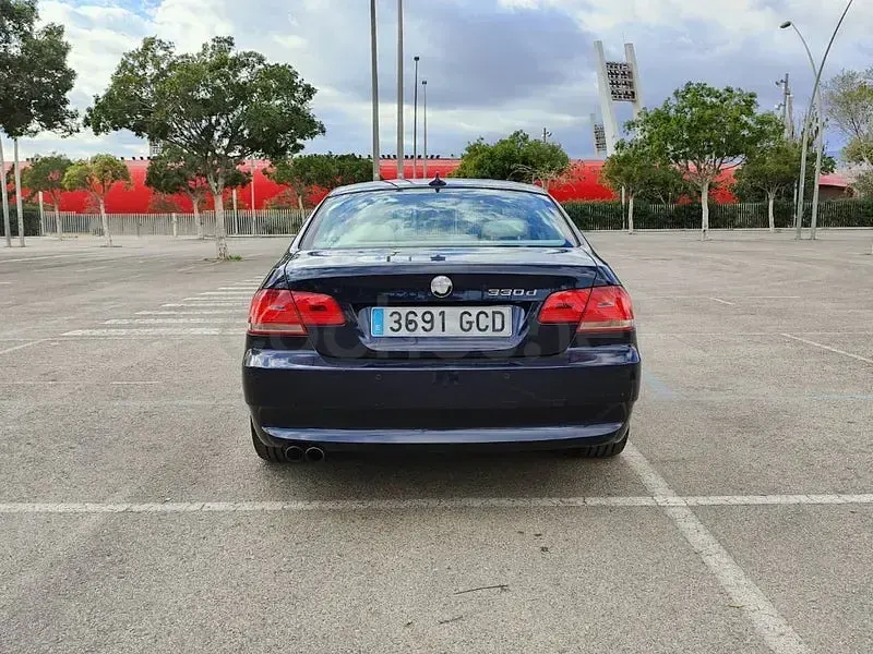 Usado BMW 330 245 CV (180 kW) 2008 Azul Coupe