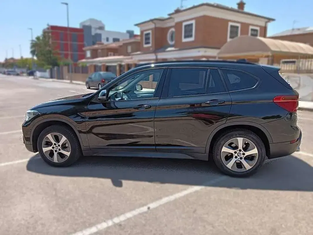 Usado BMW X1 150 CV (110 kW) 2018 Negro SUV