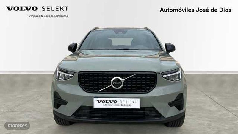 Usado Volvo XC40 Plus 2024 Verde SUV