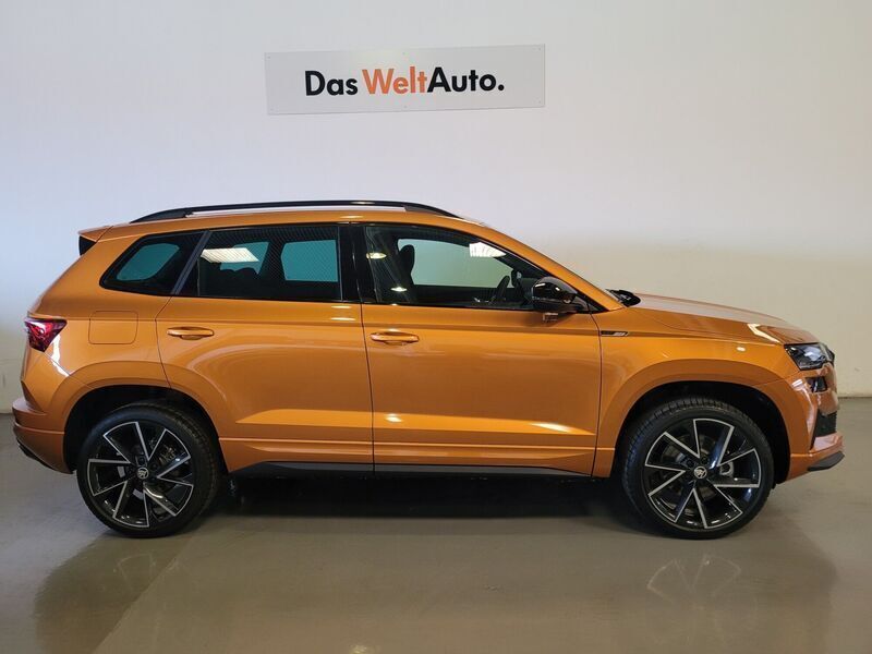 Usado Skoda Karoq Ambition 150 CV (110 kW) 2023 Naranja SUV