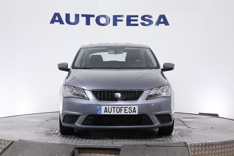 Usado Seat Toledo Style 105 CV (77 kW) 2014 Gris Berlina