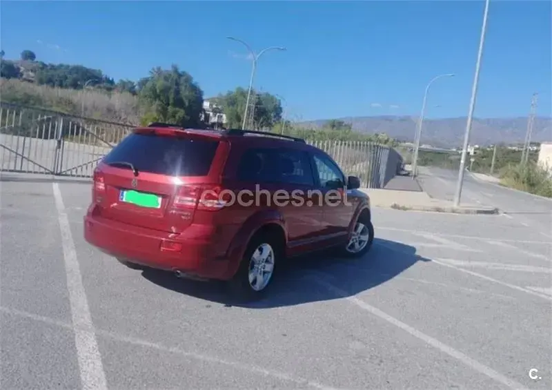 Usado Dodge Journey SXT 140 CV (102 kW) 2010 Rojo SUV