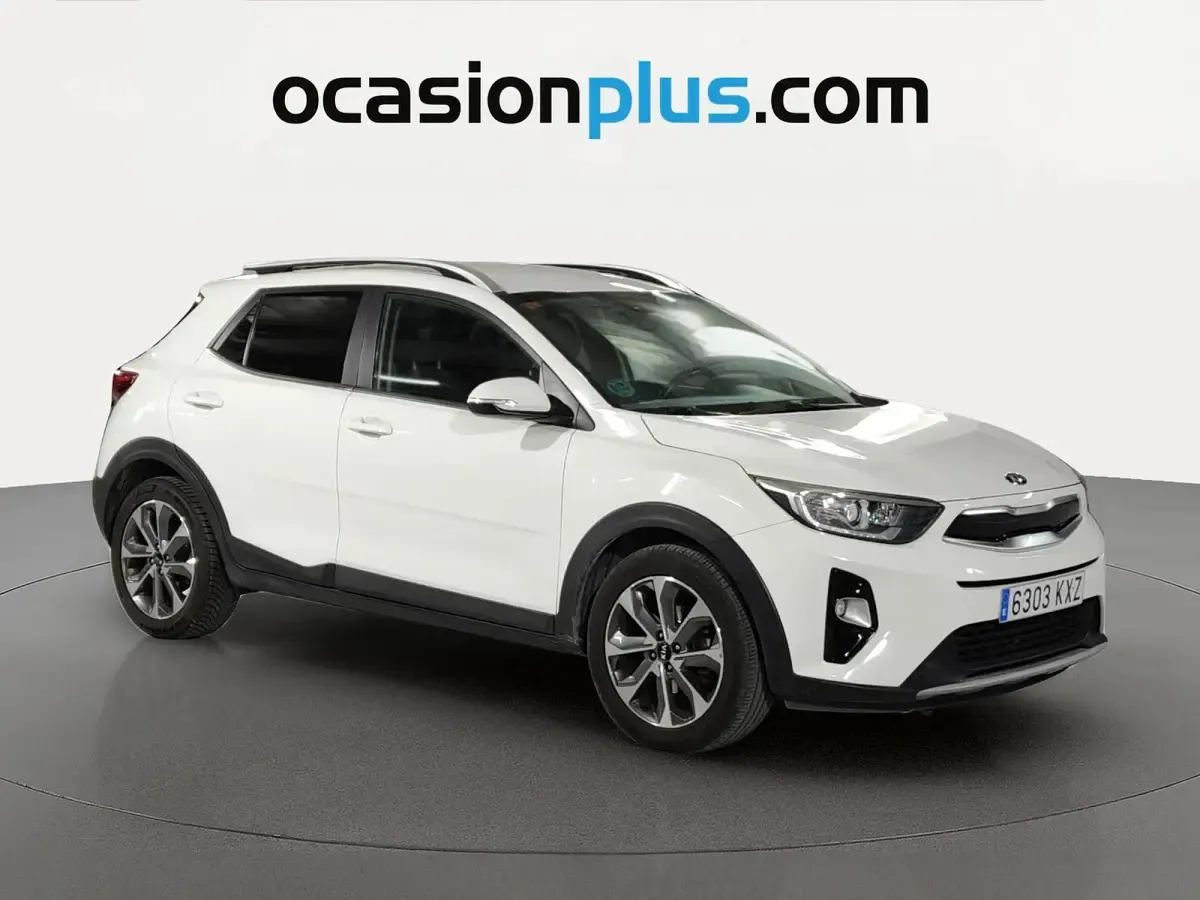 Usado Kia Stonic 101 CV (74 kW) 2019 Blanco SUV