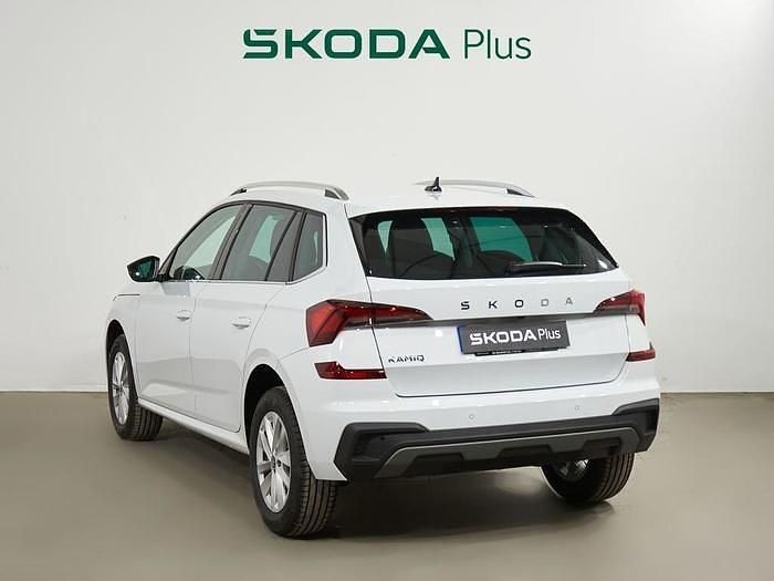 Usado Skoda Kamiq Selection 116 CV (85 kW) 2024 Blanco SUV