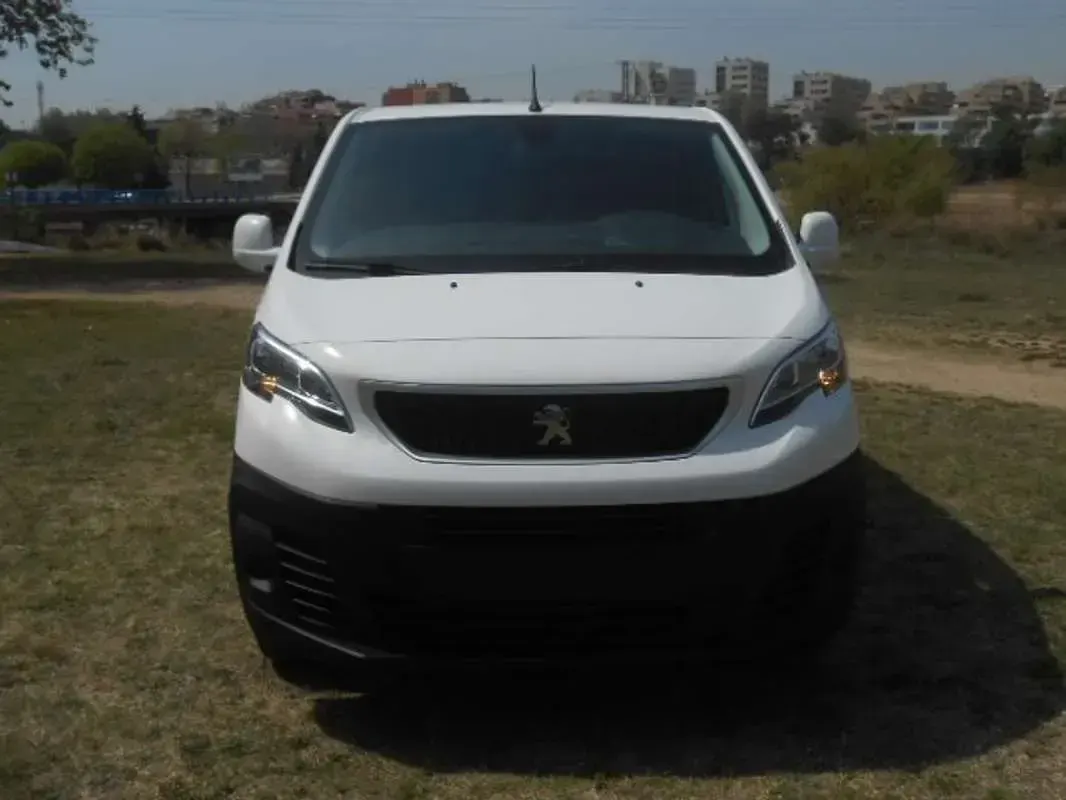Usado Peugeot Expert S 120 CV (88 kW) 2022 Blanco Van
