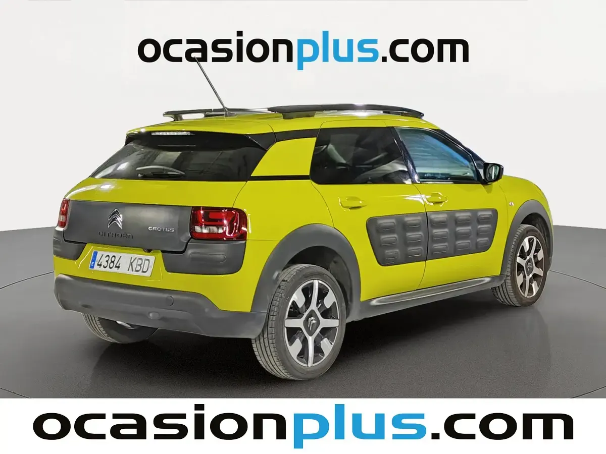 Usado Citroën C4 Cactus Shine 100 CV (73 kW) 2017 Amarillo Utilitario