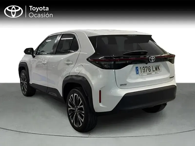 Usado Toyota Yaris Cross Style 116 CV (85 kW) 2022 Blanco SUV