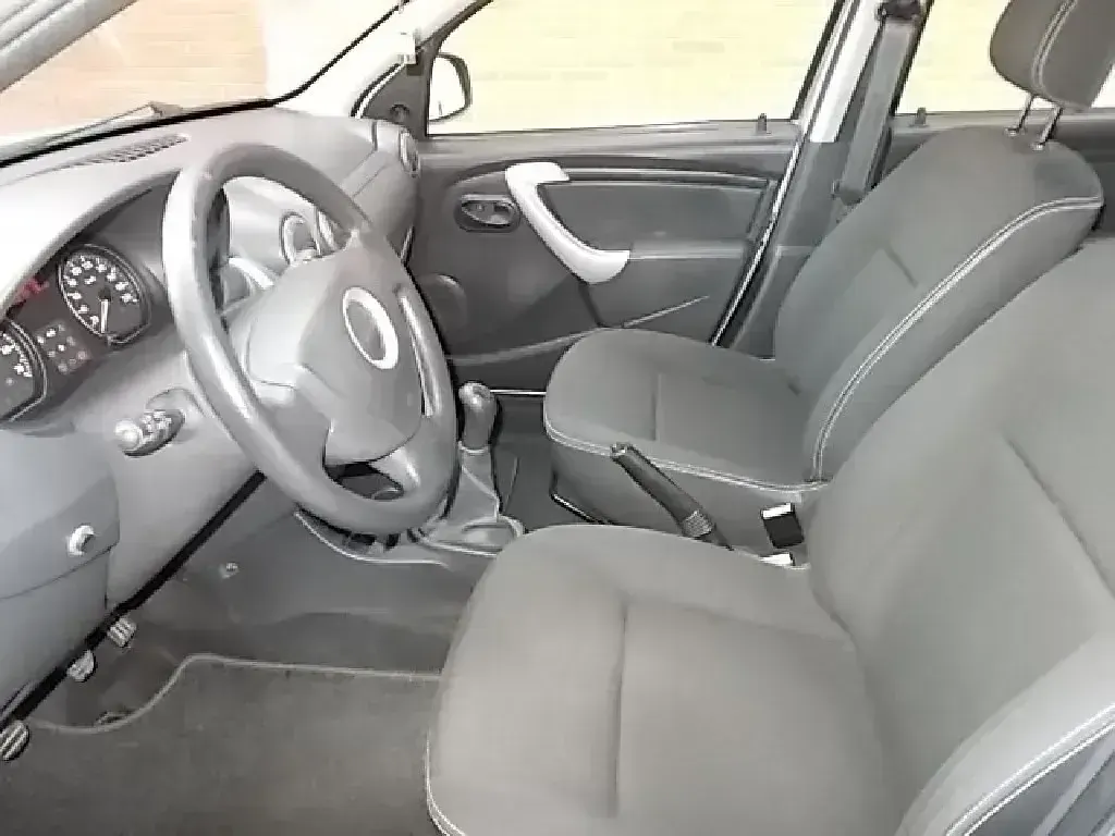 Używany Dacia Sandero Stepway 90 KM (66 kW) 2011 Szary Hatchback