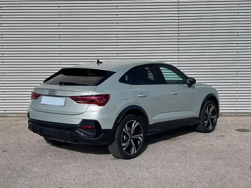 Usado Audi Q3 Sportback S-Line 245 CV (180 kW) 2021 Gris / plata SUV