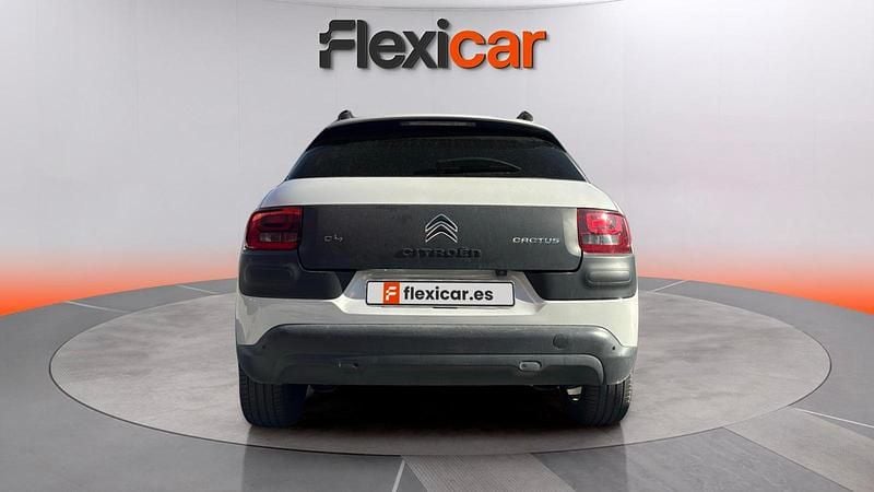 Usado Citroën C4 Feel 100 CV (73 kW) 2017 Blanco Berlina