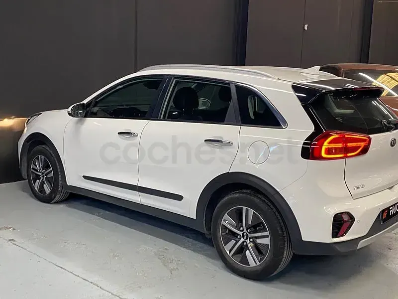 Usado Kia Niro 141 CV (103 kW) 2020 Blanco SUV